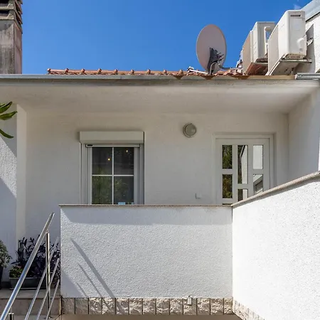 Cozy In With House Sea View Appartamento Crikvenica